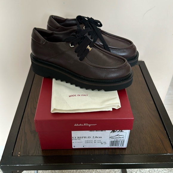 Ferragamo Leather Shoes - Picture 3 of 8